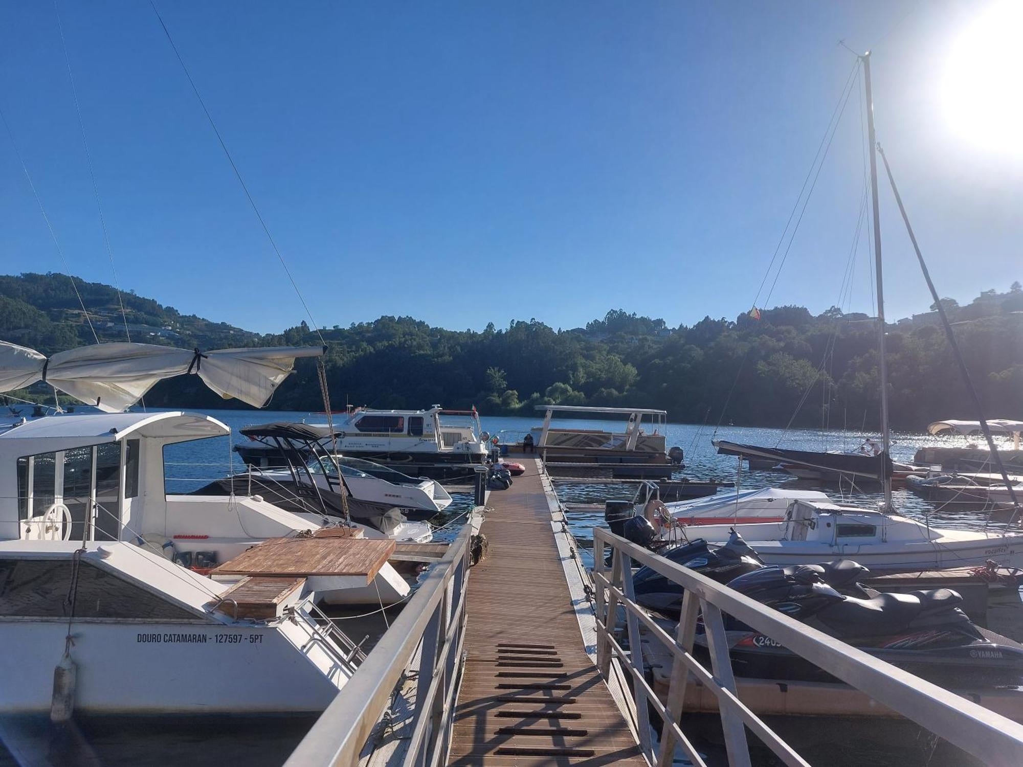 Douro Houseboats Hotel Marco de Canaveses Exterior photo